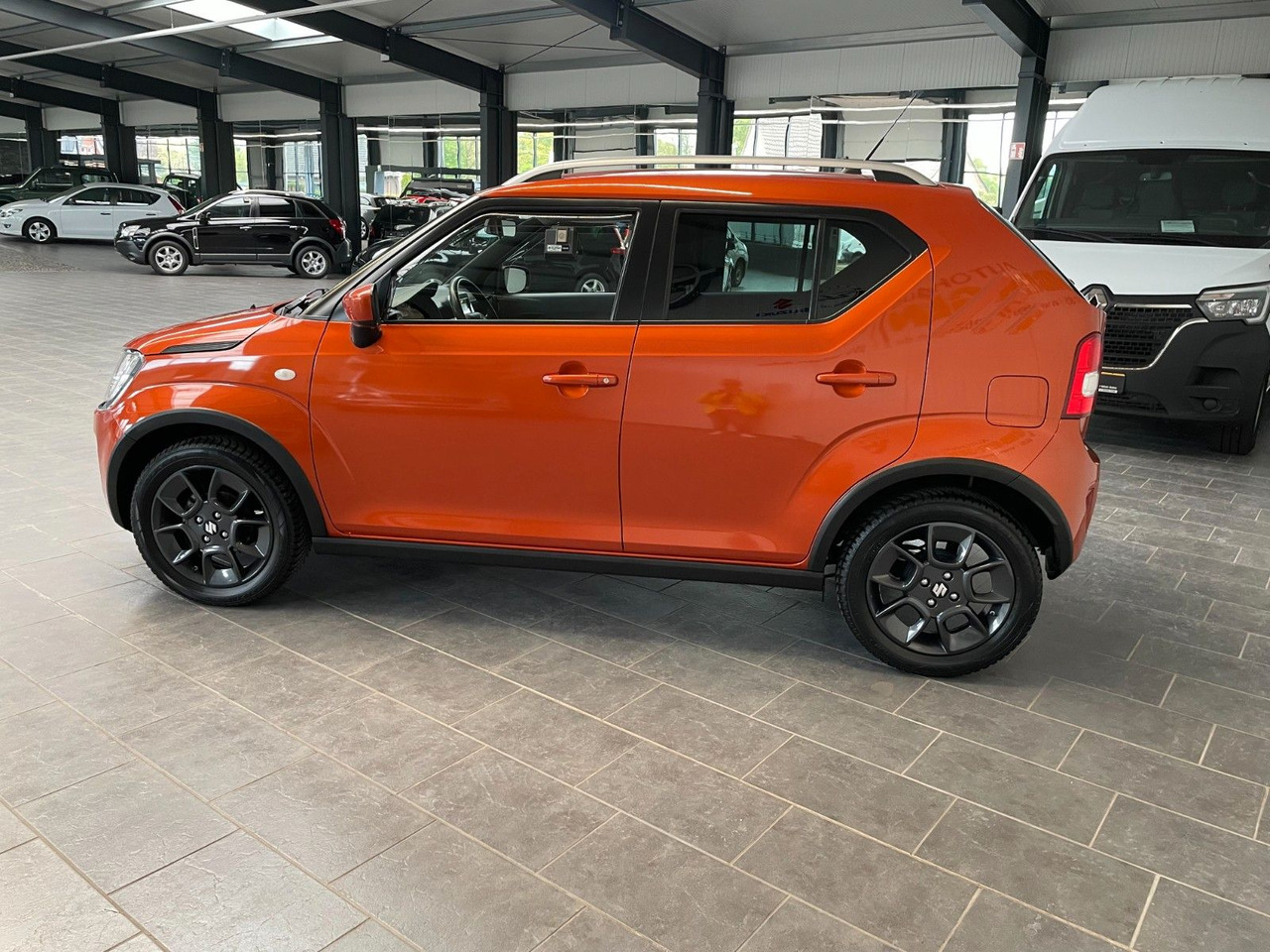 Suzuki Ignis 1.2 Comfort /Hybrid/Automatik/DAB/Navi - PKW: das Bild 5 Suzuki Ignis 1.2 Comfort /Hybrid/Automatik/DAB/Navi - PKW: das Bild 5