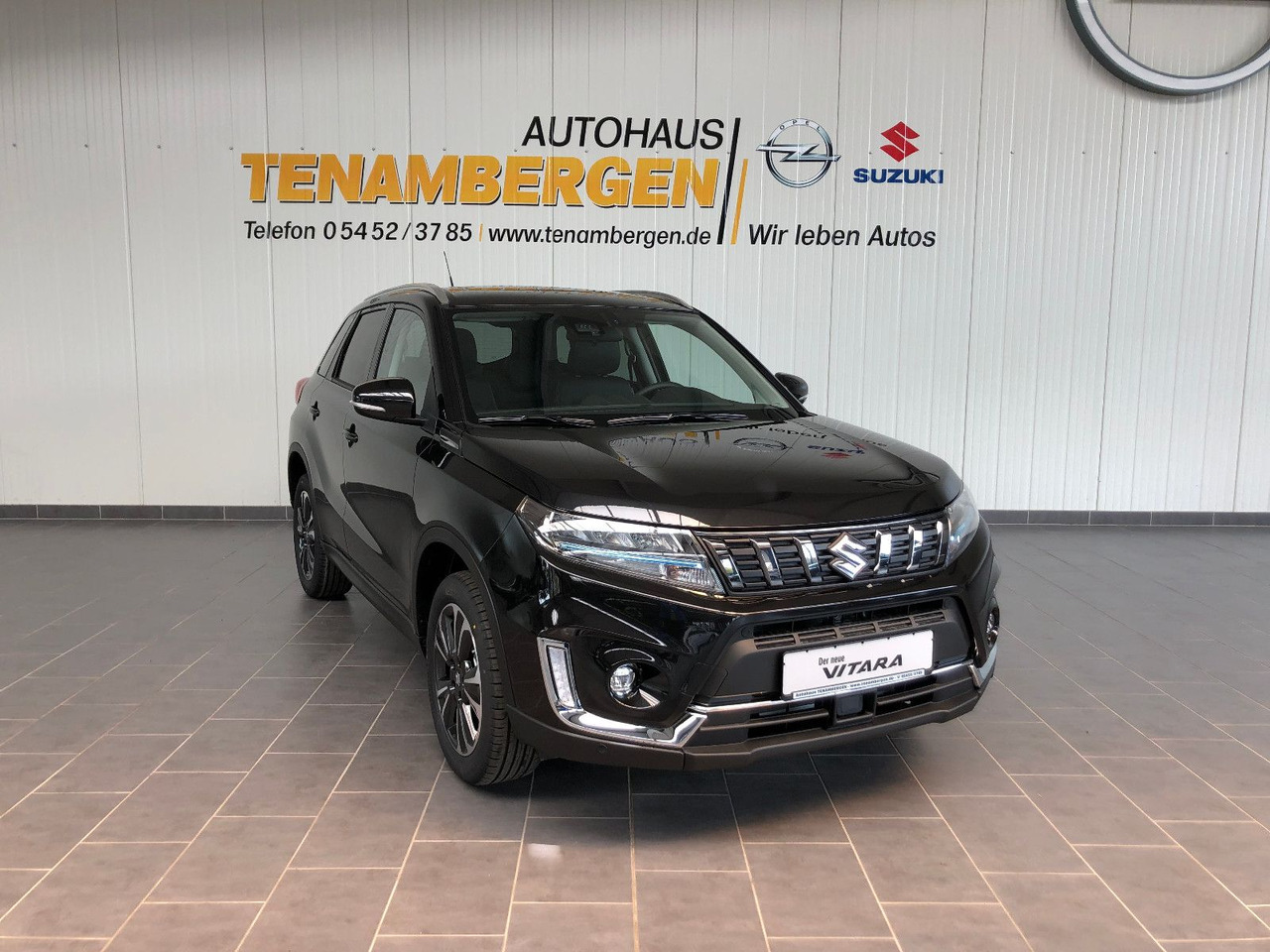 Suzuki Vitara 1.5 Hybrid Comfort+Automatik/ Panor.-Dach - SUV/ Geländewagen: das Bild 1 Suzuki Vitara 1.5 Hybrid Comfort+Automatik/ Panor.-Dach - SUV/ Geländewagen: das Bild 1