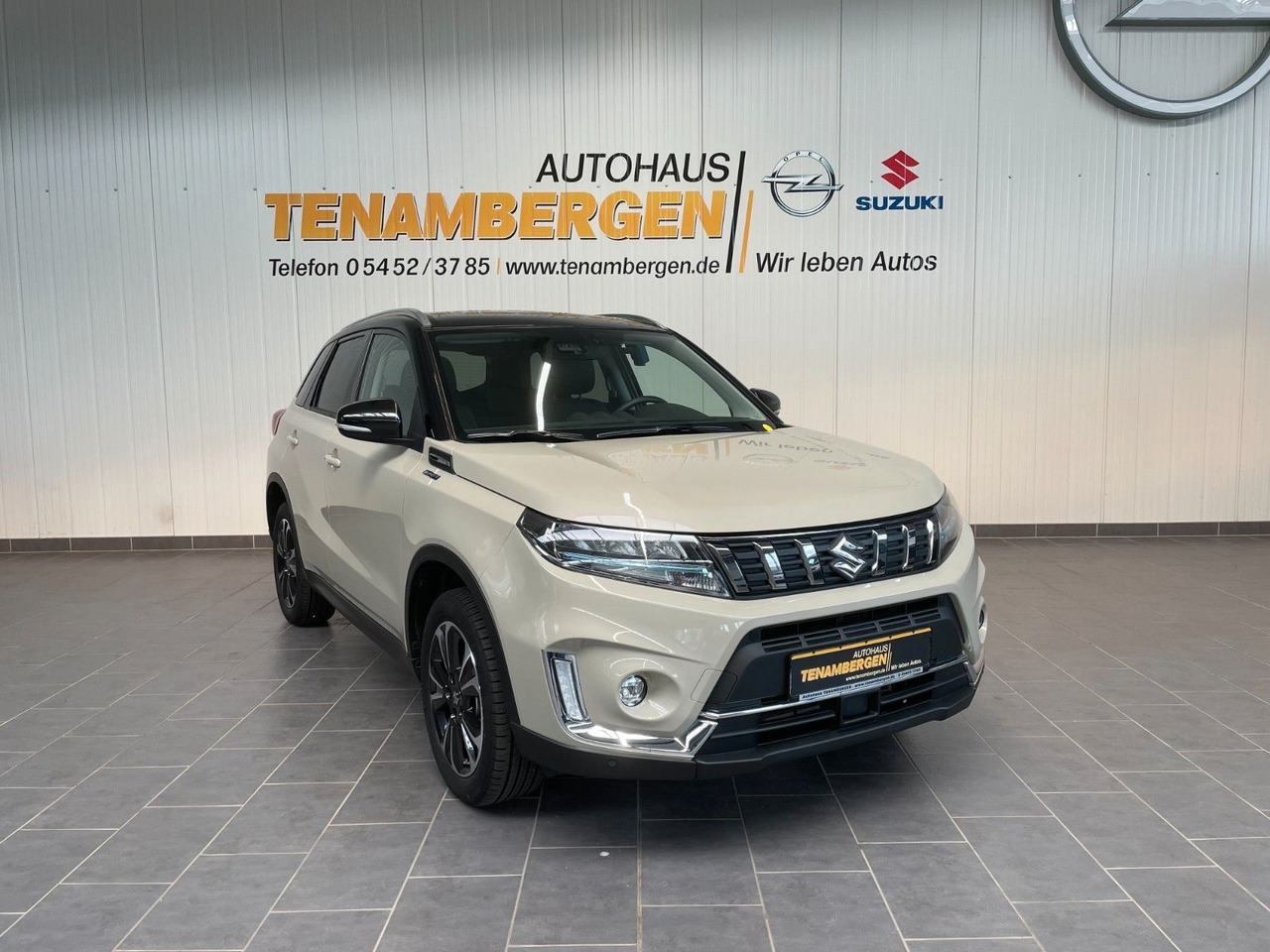Suzuki Vitara 1.5 Mild-Hybrid Comfort+ 4x2 LED DAB+ ACC - SUV/ Geländewagen: das Bild 1 Suzuki Vitara 1.5 Mild-Hybrid Comfort+ 4x2 LED DAB+ ACC - SUV/ Geländewagen: das Bild 1