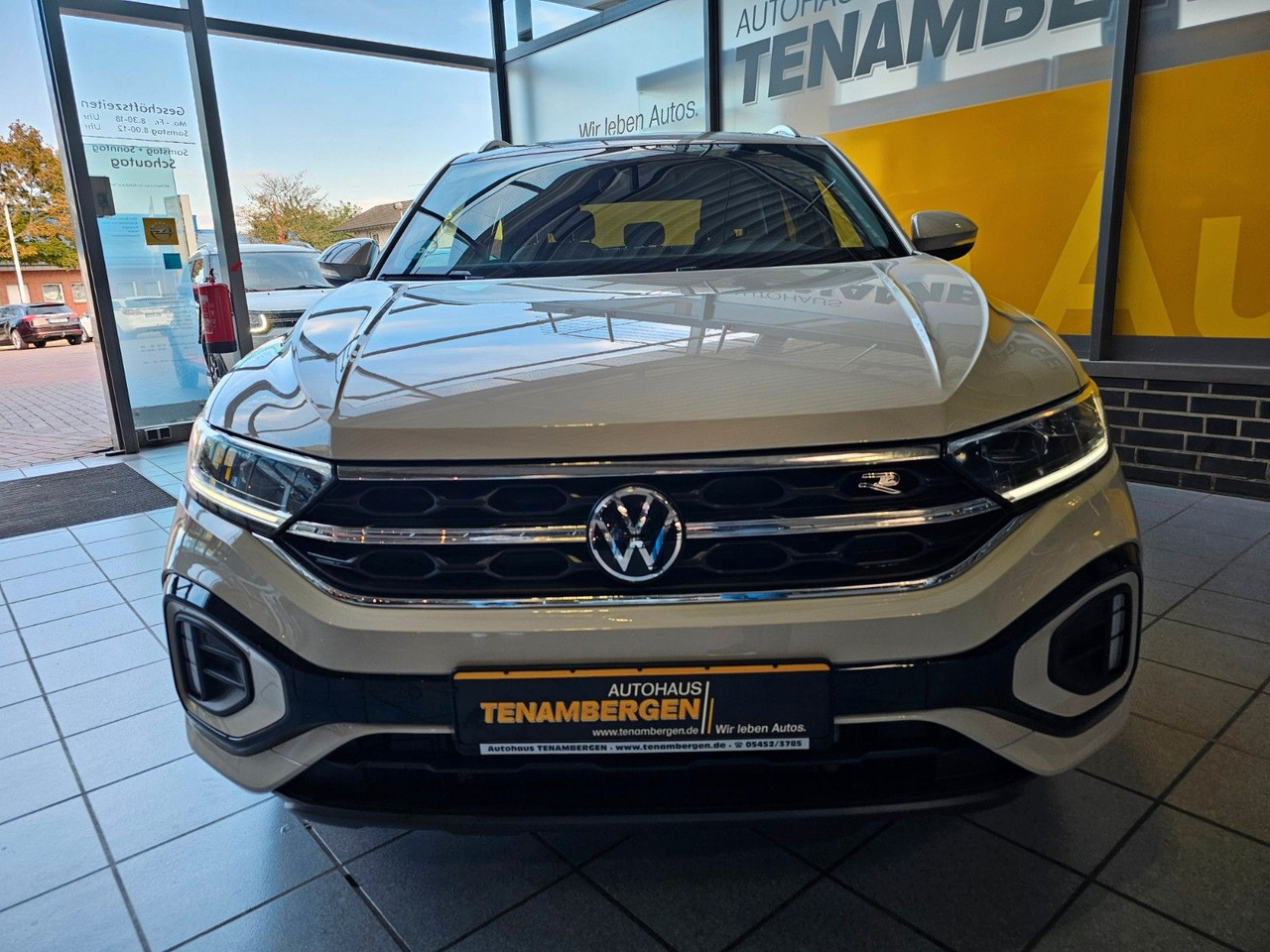 Volkswagen T-Roc R-Line eHeckklappe SHZ LED - SUV/ Geländewagen: das Bild 3 Volkswagen T-Roc R-Line eHeckklappe SHZ LED - SUV/ Geländewagen: das Bild 3