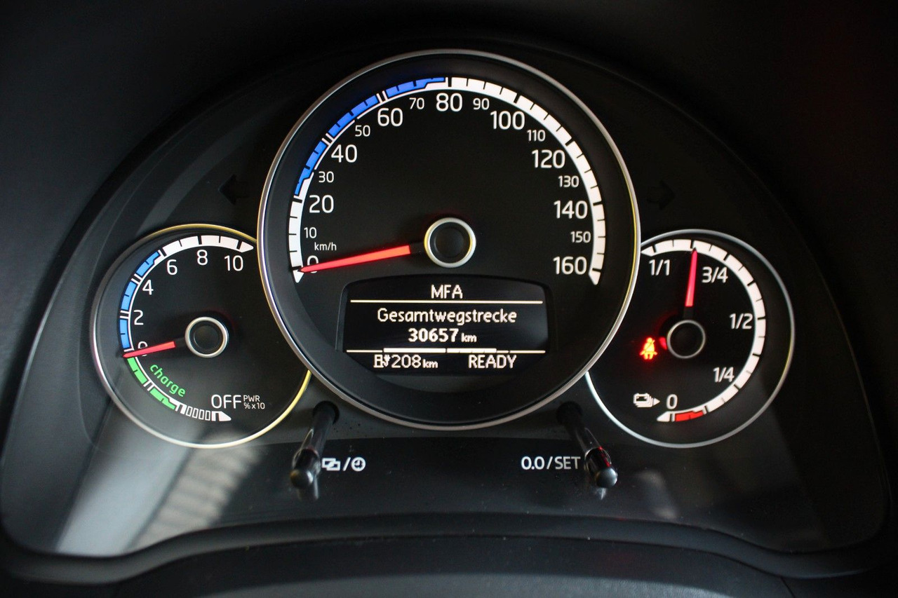 PKW Volkswagen up! e-up! Max Kamera Sitzheizung DAB+: das Bild 14