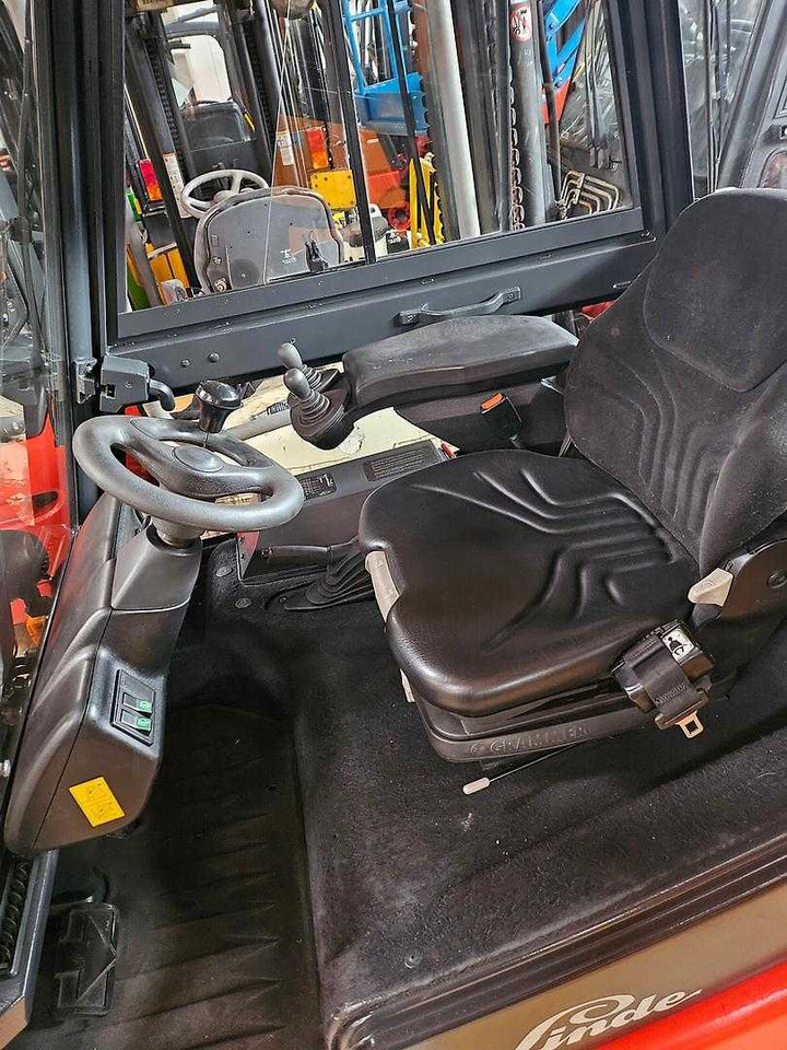 Linde E25S-03 - Elektrostapler: das Bild 4 Linde E25S-03 - Elektrostapler: das Bild 4