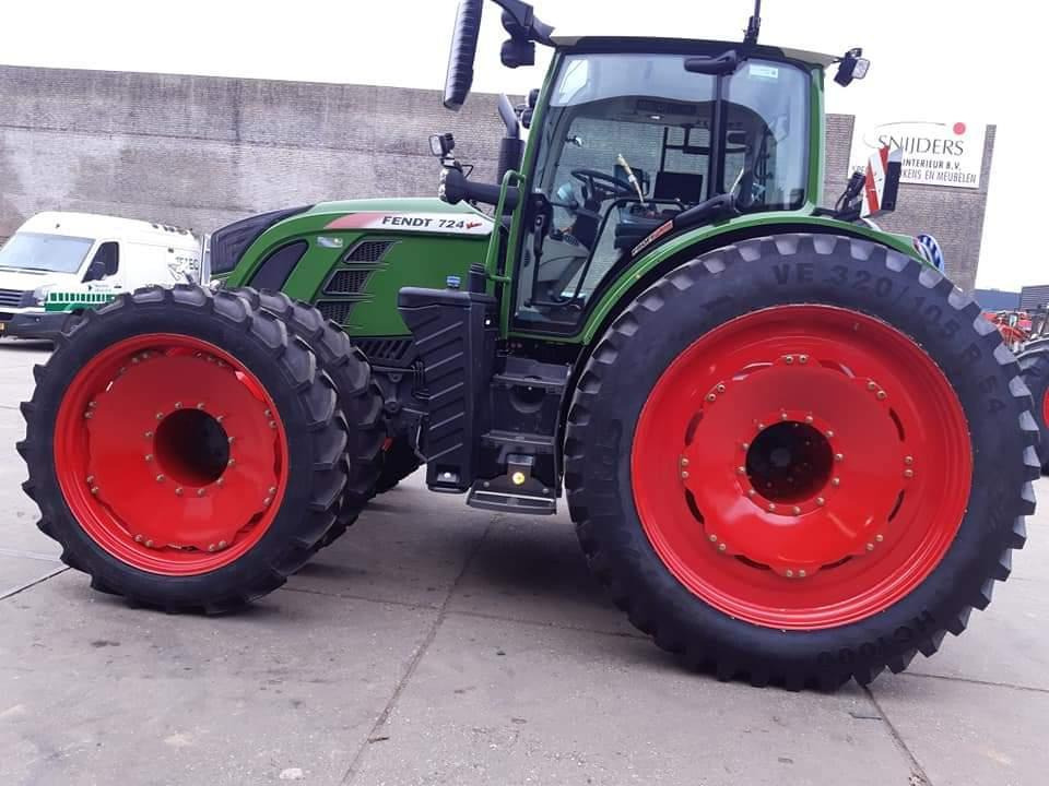 Impeller for Fendt and Claas tractors - Felge für Landmaschine: das Bild 2 Impeller for Fendt and Claas tractors - Felge für Landmaschine: das Bild 2