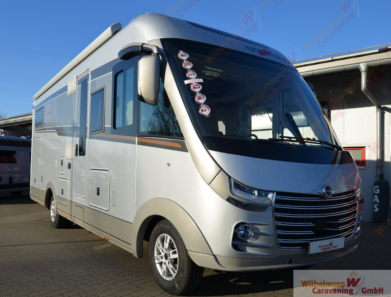 Carthago chic s-plus I 50 LE Hubstützen| Fahrassi.|Komfo. - Integriertes Wohnmobil: das Bild 1 Carthago chic s-plus I 50 LE Hubstützen| Fahrassi.|Komfo. - Integriertes Wohnmobil: das Bild 1