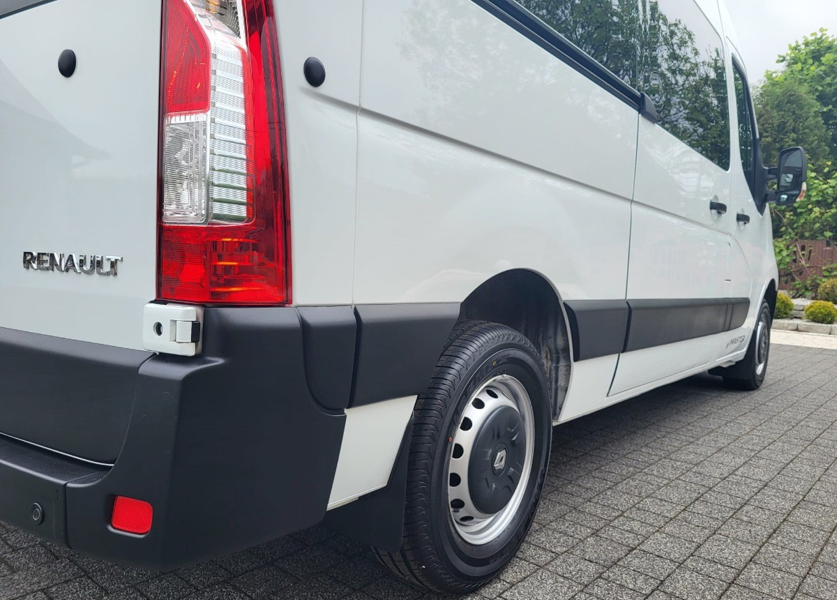 Kleinbus, Personentransporter Renault Master 2.3 170ps. L2H2 8-osobowy Serwisowany I właściciel: das Bild 14 Kleinbus, Personentransporter Renault Master 2.3 170ps. L2H2 8-osobowy Serwisowany I właściciel: das Bild 14