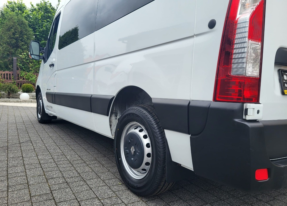 Kleinbus, Personentransporter Renault Master 2.3 170ps. L2H2 8-osobowy Serwisowany I właściciel: das Bild 8 Kleinbus, Personentransporter Renault Master 2.3 170ps. L2H2 8-osobowy Serwisowany I właściciel: das Bild 8