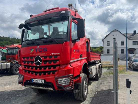 Mercedes-Benz AROCS 3552 963-2F Epsilon M100L86 Kran ? Leistungsstarker Holzladekran mit hoher Reichweite - Autokran: das Bild 1 Mercedes-Benz AROCS 3552 963-2F Epsilon M100L86 Kran ? Leistungsstarker Holzladekran mit hoher Reichweite - Autokran: das Bild 1