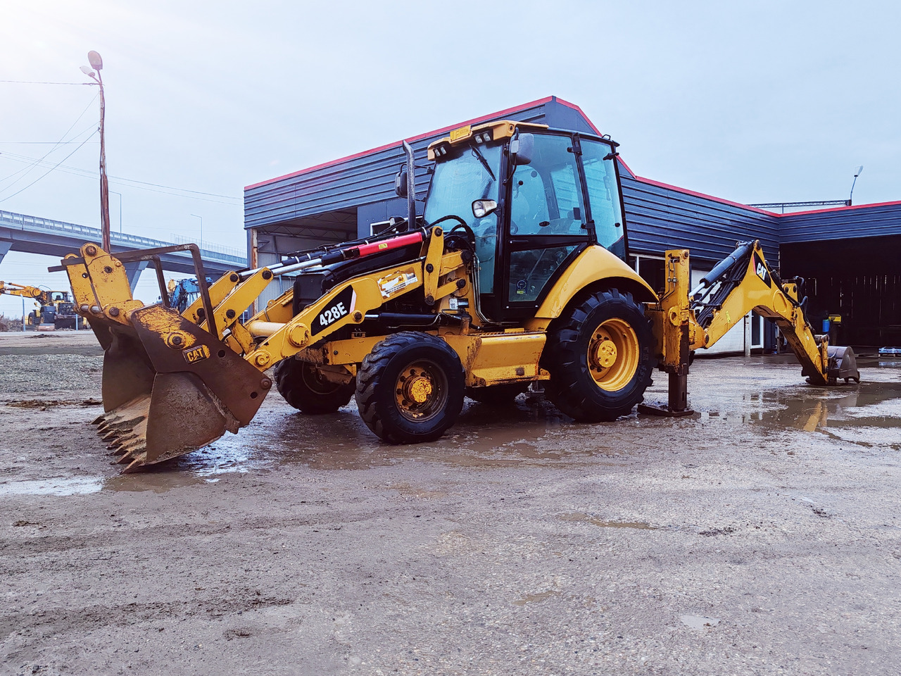 CATERPILLAR 428E - Baggerlader: das Bild 3 CATERPILLAR 428E - Baggerlader: das Bild 3