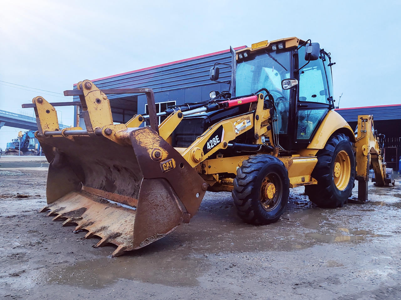 CATERPILLAR 428E - Baggerlader: das Bild 2 CATERPILLAR 428E - Baggerlader: das Bild 2