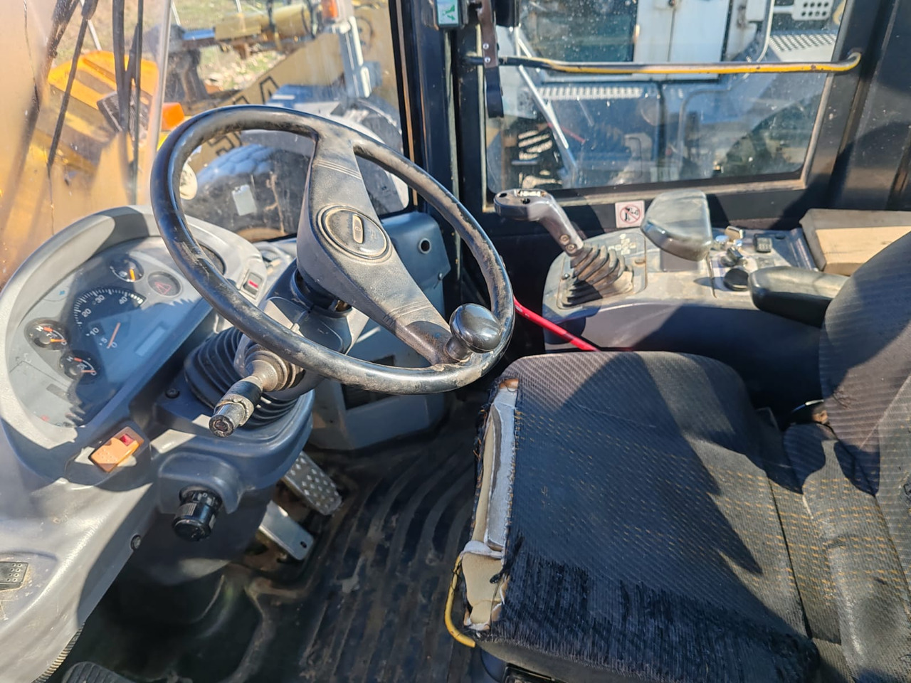 Komatsu WA320-5 - Radlader: das Bild 5 Komatsu WA320-5 - Radlader: das Bild 5