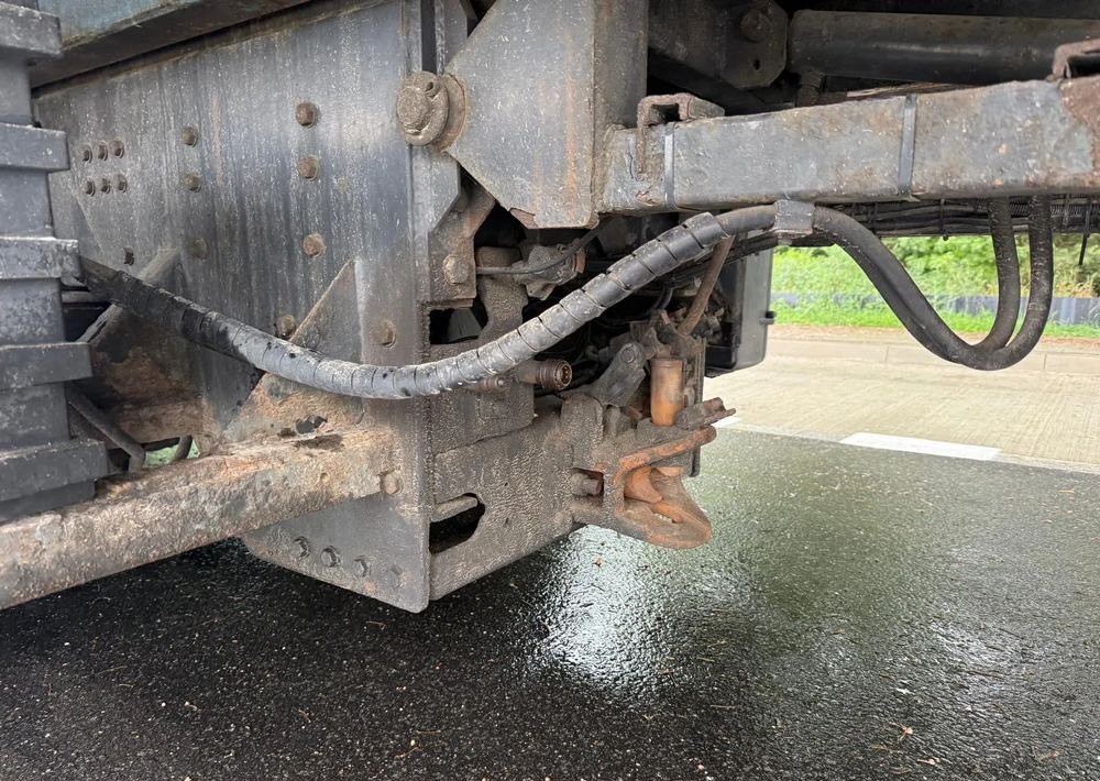 Scania R380 PD Autopomoc Specialny tacho na tarczki wciągarka - Abschleppwagen: das Bild 4 Scania R380 PD Autopomoc Specialny tacho na tarczki wciągarka - Abschleppwagen: das Bild 4