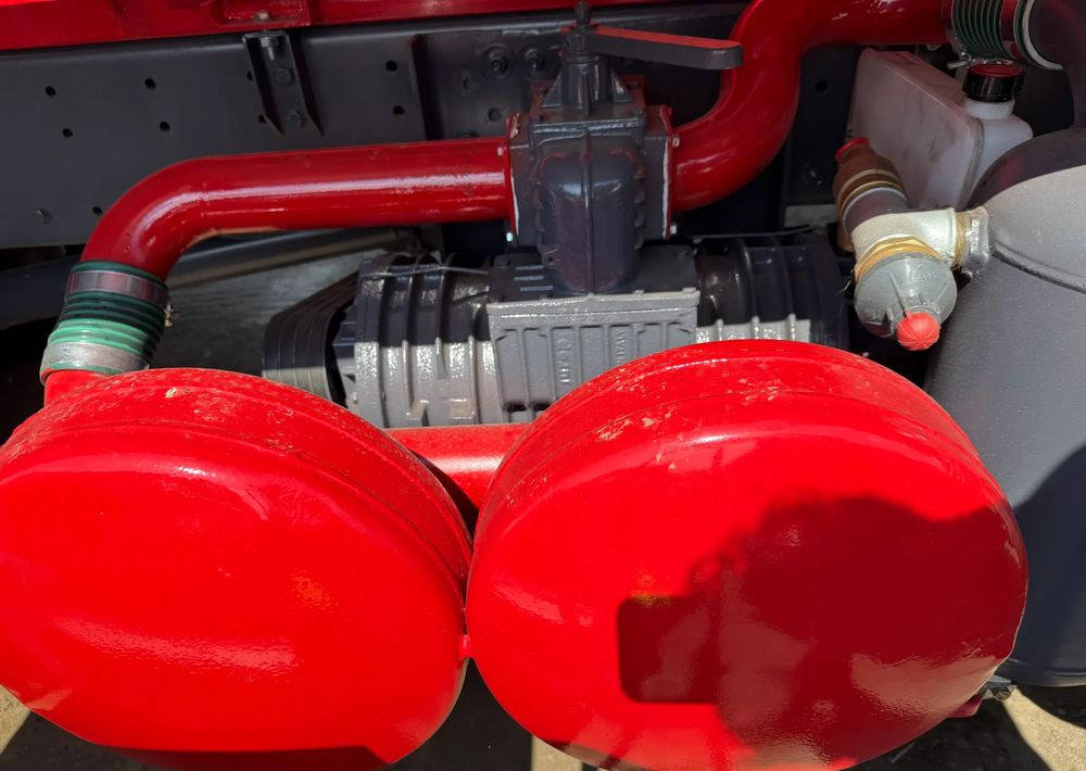 Müllwagen Volvo FM 360: das Bild 12