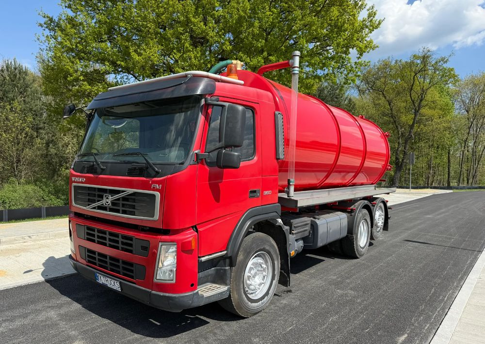 Volvo FM 360 - Saug-/ Spülfahrzeug: das Bild 1 Volvo FM 360 - Saug-/ Spülfahrzeug: das Bild 1