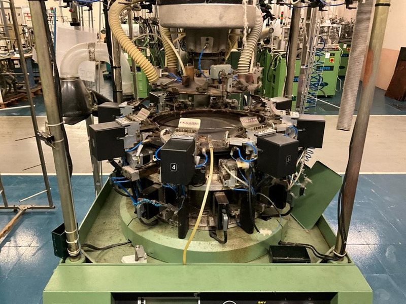 Santoni SM8-TOP1 - Industriemaschine: das Bild 5 Santoni SM8-TOP1 - Industriemaschine: das Bild 5