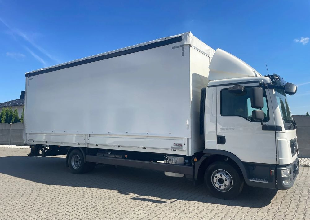 MAN TGL 12.220, Burtofirana! - Plane LKW: das Bild 4 MAN TGL 12.220, Burtofirana! - Plane LKW: das Bild 4