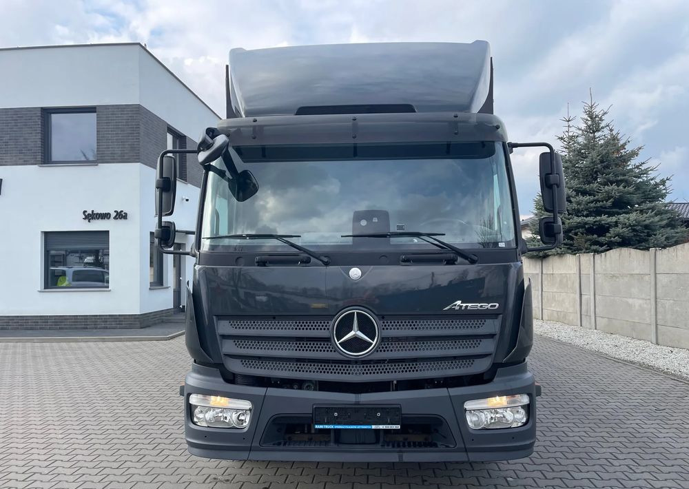 Mercedes-Benz 1218 - Plane LKW: das Bild 3 Mercedes-Benz 1218 - Plane LKW: das Bild 3