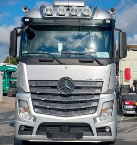 Mercedes-Benz ACTROS 2542 - Koffer LKW: das Bild 5 Mercedes-Benz ACTROS 2542 - Koffer LKW: das Bild 5