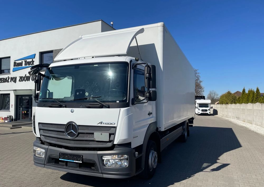 Mercedes-Benz ATEGO 1223 - Koffer LKW: das Bild 1 Mercedes-Benz ATEGO 1223 - Koffer LKW: das Bild 1