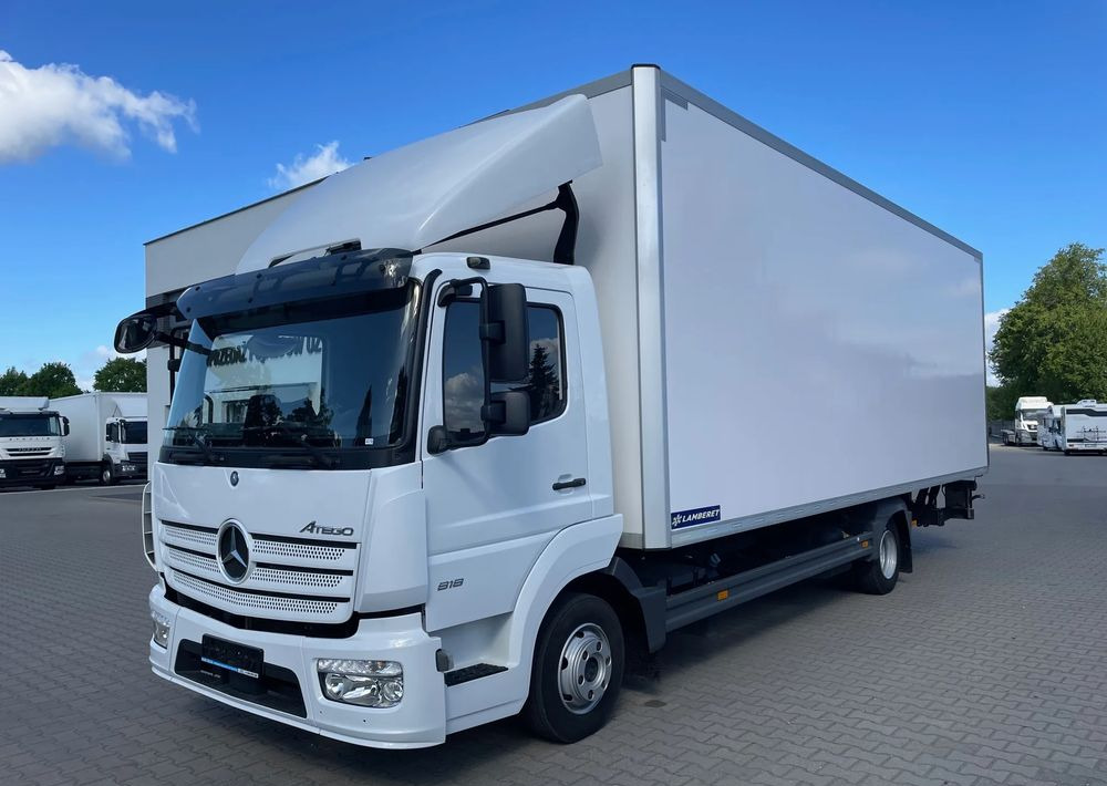 Mercedes-Benz ATEGO 818, IZOTERMA OGRZEWANA! - Koffer LKW: das Bild 2 Mercedes-Benz ATEGO 818, IZOTERMA OGRZEWANA! - Koffer LKW: das Bild 2