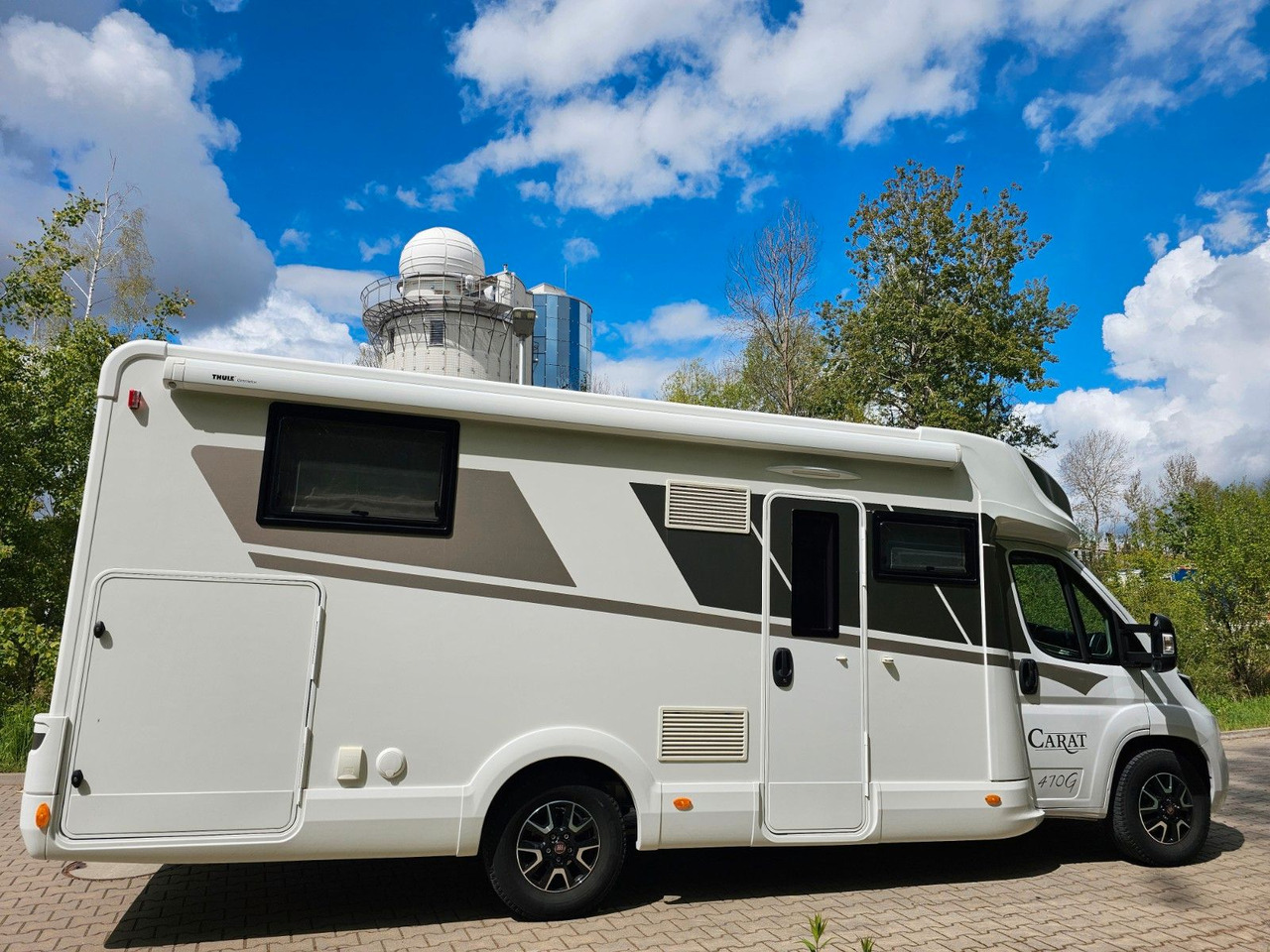 McLouis CARAT 470 4xBett Winter Volausstattung Leder - Teilintegriertes Wohnmobil: das Bild 5 McLouis CARAT 470 4xBett Winter Volausstattung Leder - Teilintegriertes Wohnmobil: das Bild 5