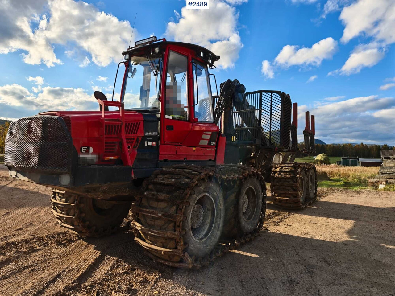 Komatsu 895 Forwarder (VIDEO) - Forwarder: das Bild 2 Komatsu 895 Forwarder (VIDEO) - Forwarder: das Bild 2