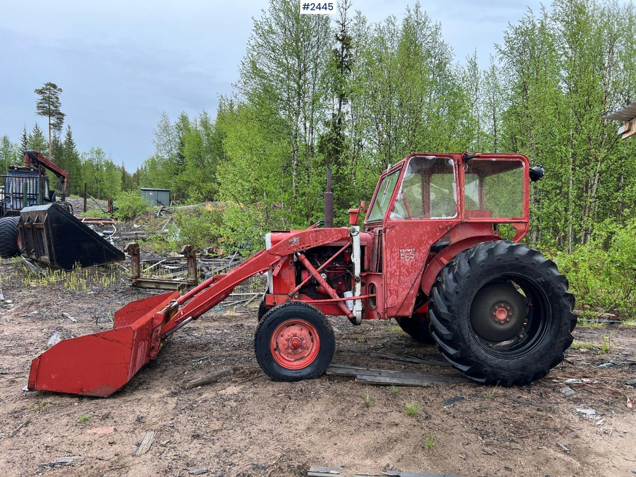 VALMET 565 Tractor with bucket - Traktor: das Bild 2 VALMET 565 Tractor with bucket - Traktor: das Bild 2