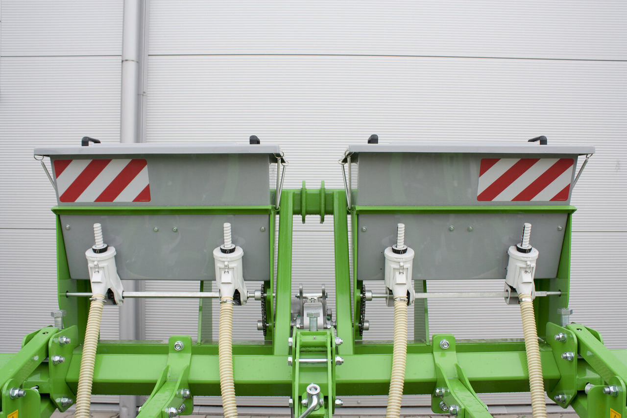 BOMET FERTILISEUR LIQUIDE POUR BINEUSE P 470 W - 3 RANGS NEMBUS - Düngetechnik: das Bild 1 BOMET FERTILISEUR LIQUIDE POUR BINEUSE P 470 W - 3 RANGS NEMBUS - Düngetechnik: das Bild 1