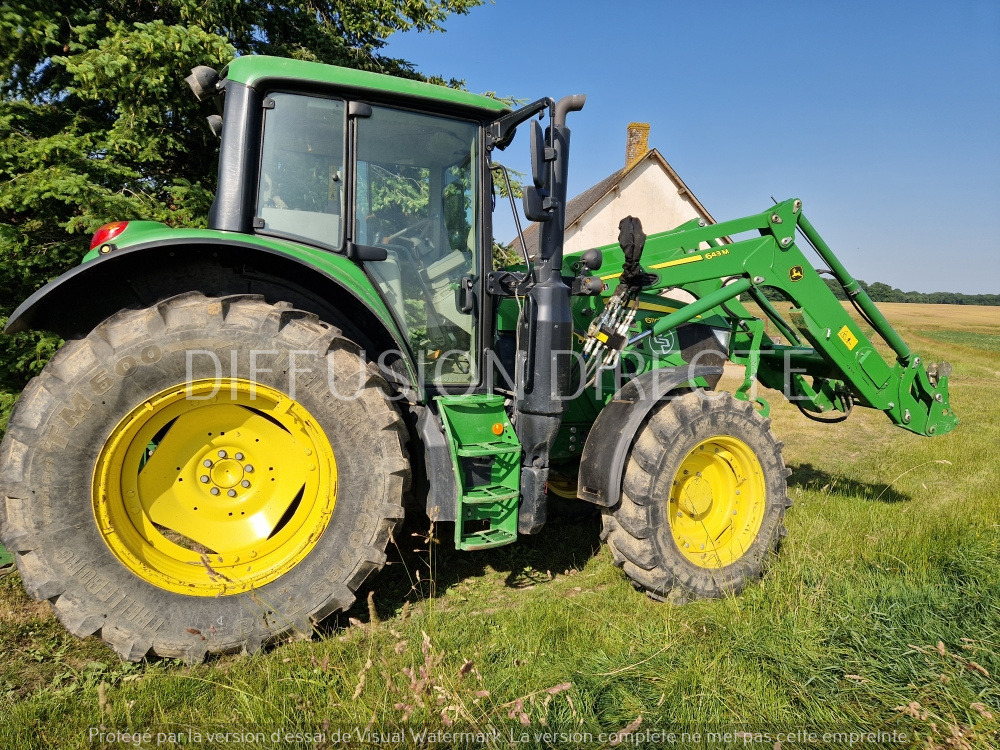 JOHN DEERE TRACTEUR AGRICOLE 6110M - Traktor: das Bild 2 JOHN DEERE TRACTEUR AGRICOLE 6110M - Traktor: das Bild 2