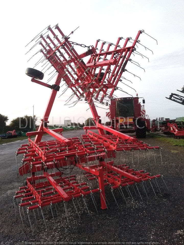 KLIMZA HERSE ETRILLE 9M - Wiesenstriegel: das Bild 2 KLIMZA HERSE ETRILLE 9M - Wiesenstriegel: das Bild 2