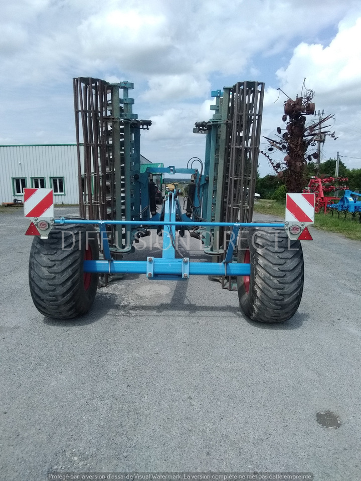 LEMKEN DECHAUMEUR A DISQUES HELIODOR H 8 SF - Scheibenegge: das Bild 5 LEMKEN DECHAUMEUR A DISQUES HELIODOR H 8 SF - Scheibenegge: das Bild 5