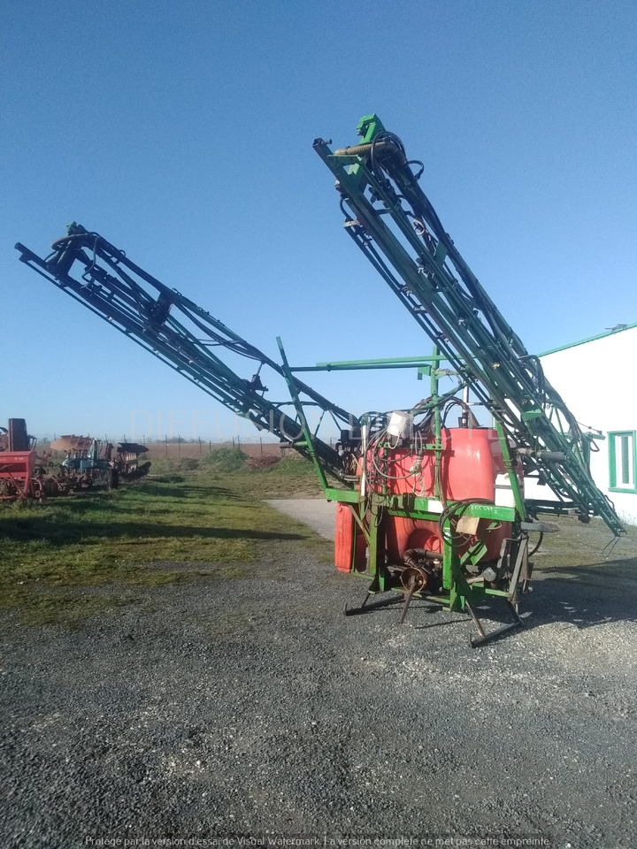 SEGUIP PULVERISATEUR PORTÉ SPECTRA - Anbauspritze: das Bild 2 SEGUIP PULVERISATEUR PORTÉ SPECTRA - Anbauspritze: das Bild 2