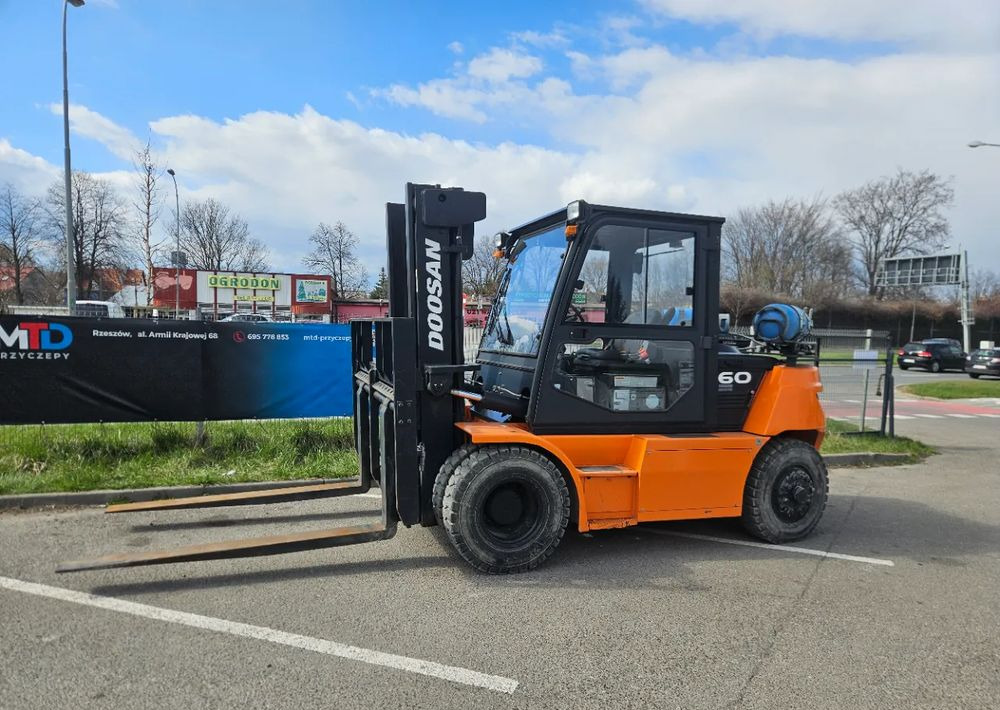 Doosan G60S-7 - Treibgasstapler: das Bild 1 Doosan G60S-7 - Treibgasstapler: das Bild 1