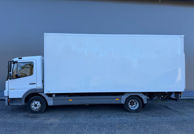 Mercedes-BenzAtego kaappi + perälauta - Koffer LKW: das Bild 2 Mercedes-BenzAtego kaappi + perälauta - Koffer LKW: das Bild 2