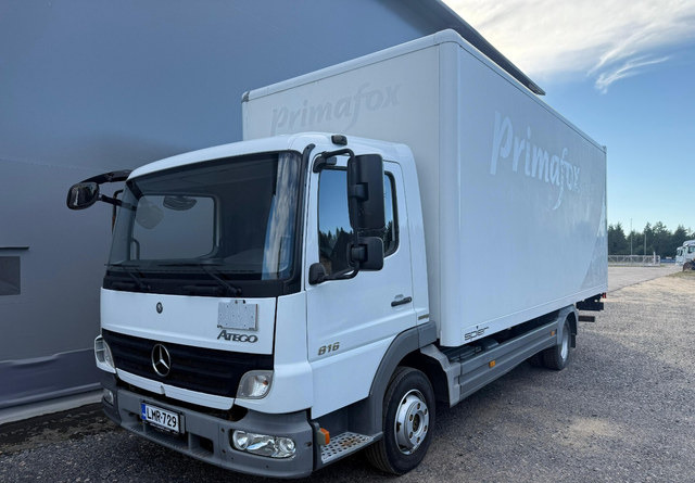 Mercedes-BenzAtego kaappi + perälauta - Koffer LKW: das Bild 1 Mercedes-BenzAtego kaappi + perälauta - Koffer LKW: das Bild 1