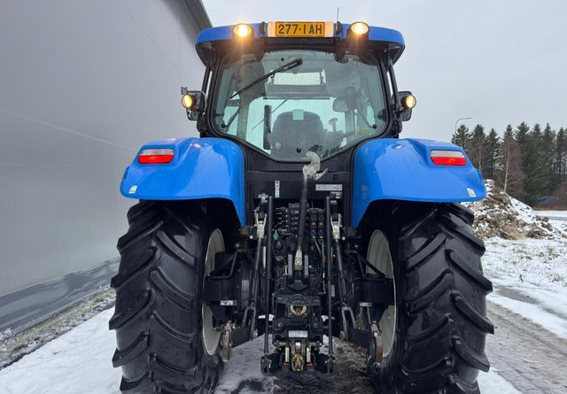 New HollandT7.200 - Traktor: das Bild 4 New HollandT7.200 - Traktor: das Bild 4