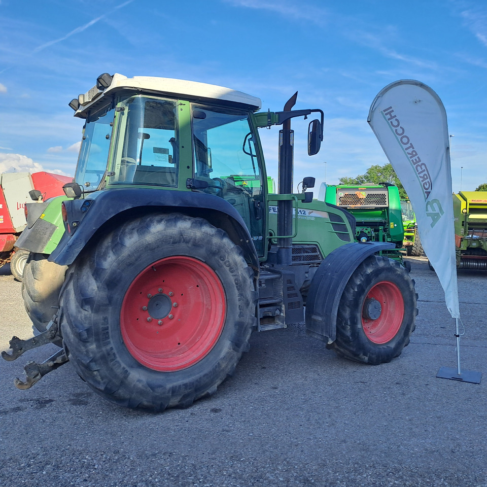 FENDT 312 VARIO - Traktor: das Bild 2 FENDT 312 VARIO - Traktor: das Bild 2