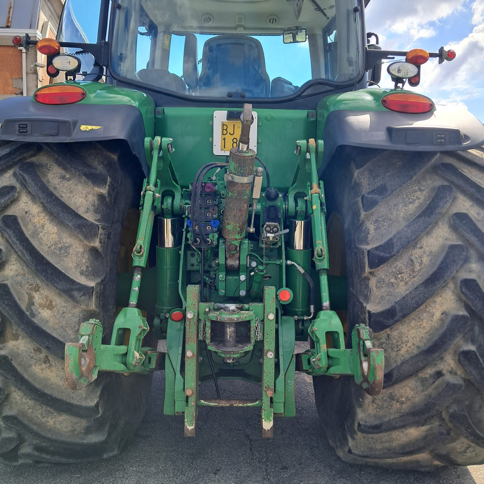 Traktor JHON DEERE 8345R: das Bild 10 Traktor JHON DEERE 8345R: das Bild 10