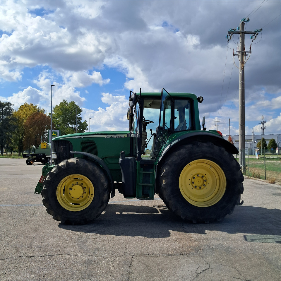 JOHN DEERE 6920S - Traktor: das Bild 2 JOHN DEERE 6920S - Traktor: das Bild 2