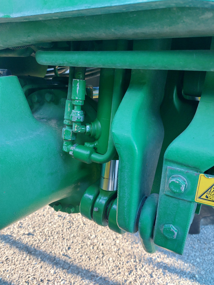 JOHN DEEREE 6210R - Traktor: das Bild 2 JOHN DEEREE 6210R - Traktor: das Bild 2