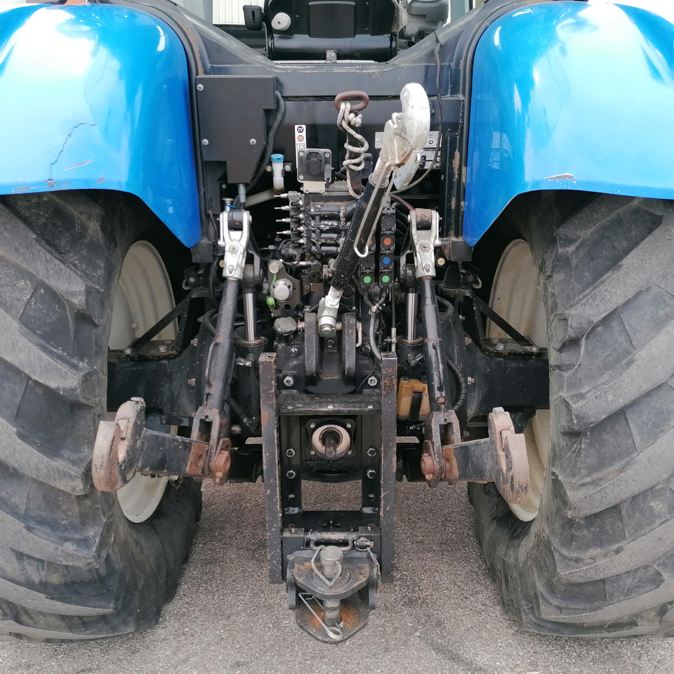 NEW HOLLAND 6090 - Traktor: das Bild 4 NEW HOLLAND 6090 - Traktor: das Bild 4