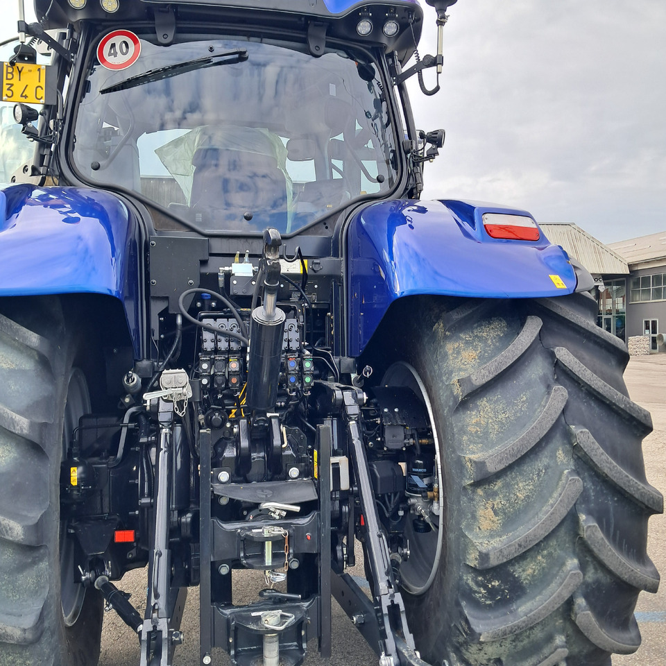 NEW HOLLAND T7 270 - Traktor: das Bild 4 NEW HOLLAND T7 270 - Traktor: das Bild 4