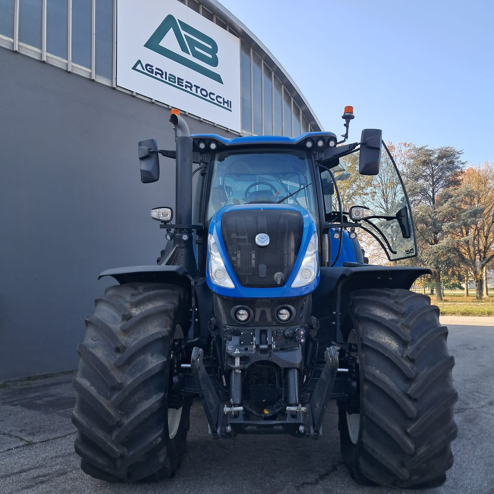 NEW HOLLAND T7 HD - Traktor: das Bild 4 NEW HOLLAND T7 HD - Traktor: das Bild 4
