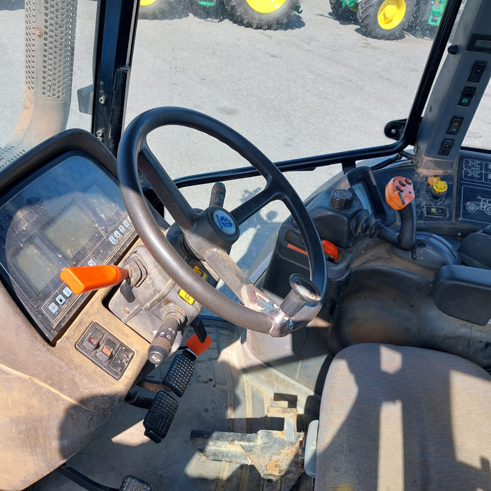 NEW HOLLAND TM 190 - Traktor: das Bild 4 NEW HOLLAND TM 190 - Traktor: das Bild 4