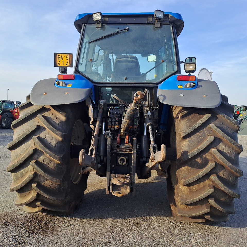 NEW HOLLAND TM 190 - Traktor: das Bild 1 NEW HOLLAND TM 190 - Traktor: das Bild 1