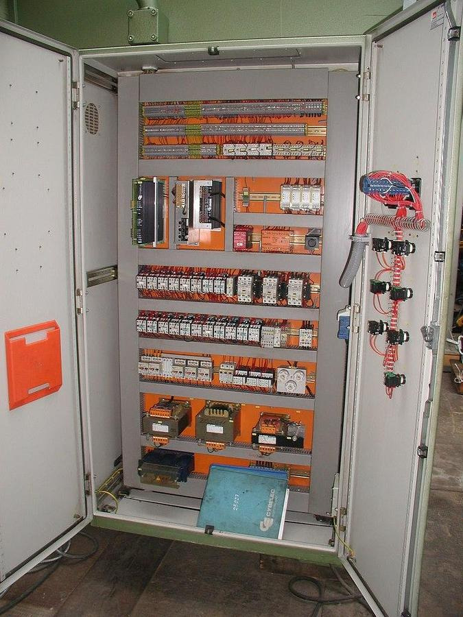 CNC-Abkantpresse EHT - Abkantpresse: das Bild 5 CNC-Abkantpresse EHT - Abkantpresse: das Bild 5