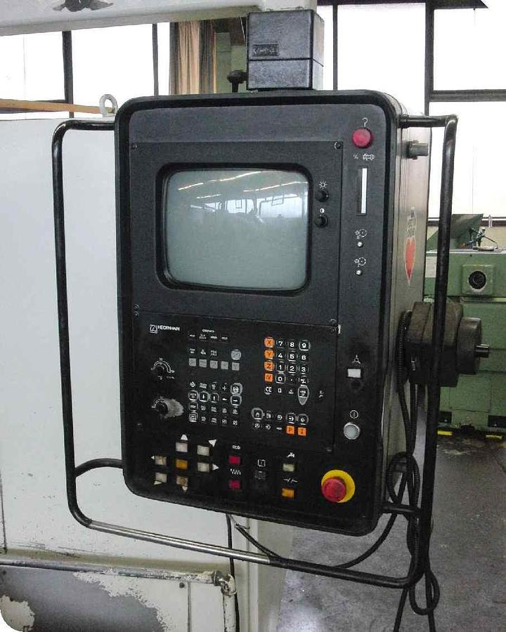 CNC-Bettfäsmaschine ACME - Fräsmaschine: das Bild 2 CNC-Bettfäsmaschine ACME - Fräsmaschine: das Bild 2