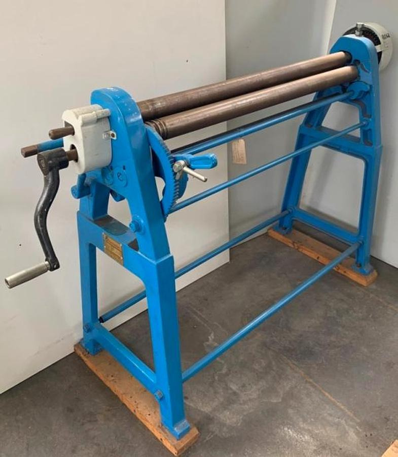 Dreiwalzen-Rundbiegemaschine DURMAZLAR - Metallbearbeitungsmaschine: das Bild 1 Dreiwalzen-Rundbiegemaschine DURMAZLAR - Metallbearbeitungsmaschine: das Bild 1