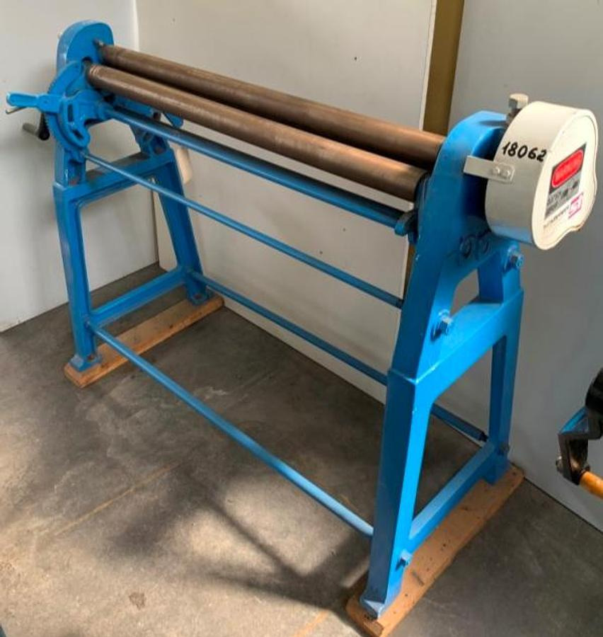 Dreiwalzen-Rundbiegemaschine DURMAZLAR - Metallbearbeitungsmaschine: das Bild 2 Dreiwalzen-Rundbiegemaschine DURMAZLAR - Metallbearbeitungsmaschine: das Bild 2