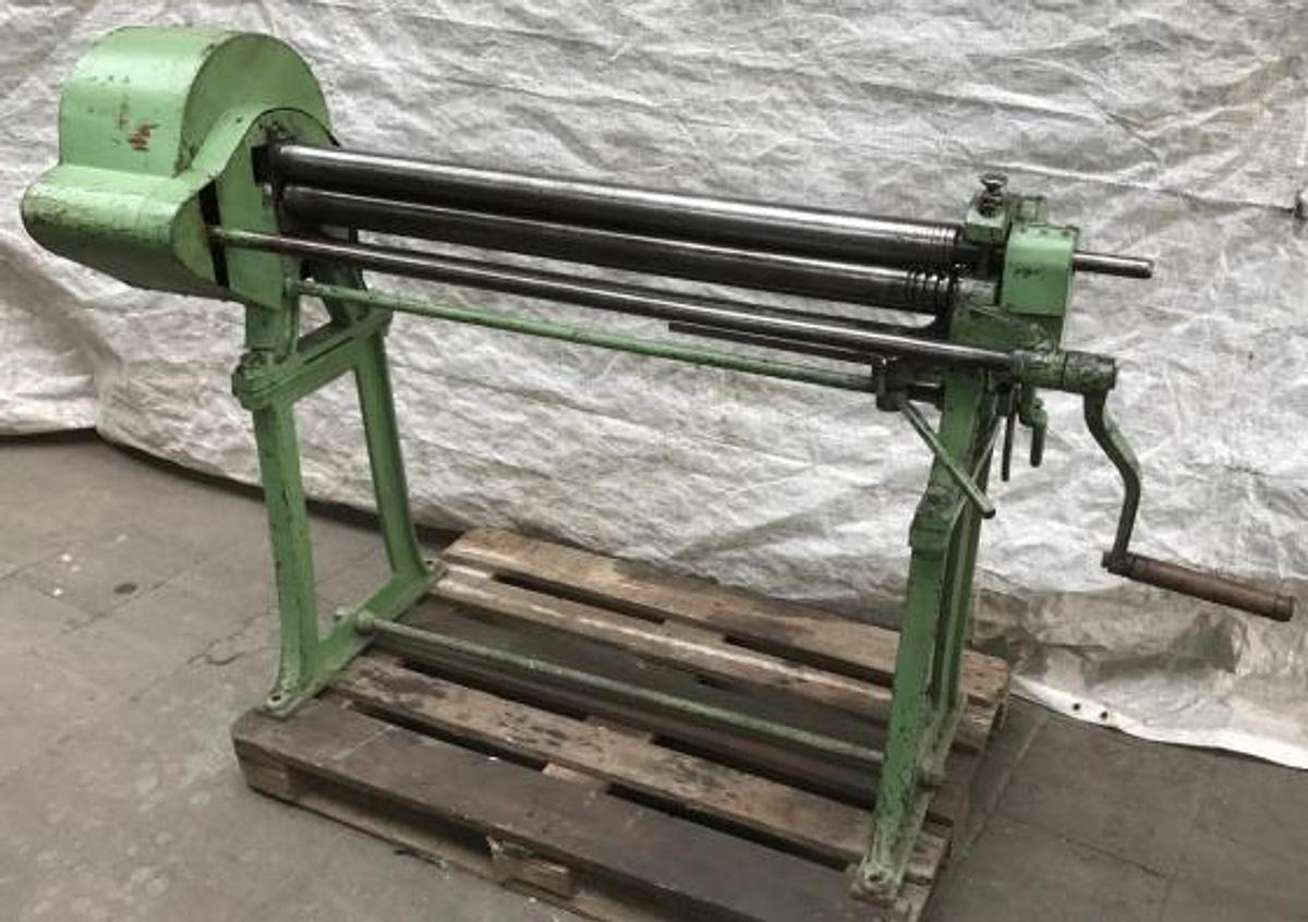 Dreiwalzen-Rundbiegemaschine - Metallbearbeitungsmaschine: das Bild 1 Dreiwalzen-Rundbiegemaschine - Metallbearbeitungsmaschine: das Bild 1