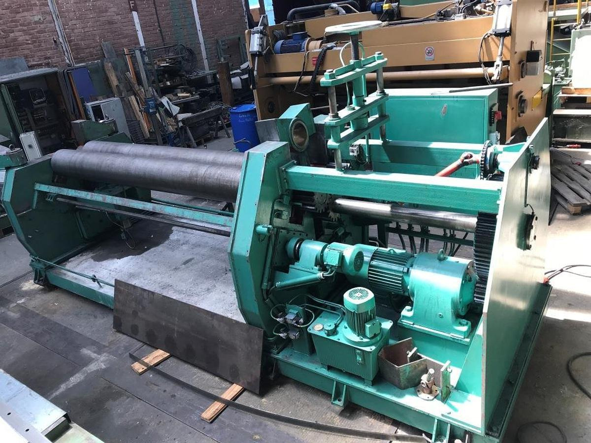 Dreiwalzen-Rundbiegemaschine SCHÄFER - Metallbearbeitungsmaschine: das Bild 4 Dreiwalzen-Rundbiegemaschine SCHÄFER - Metallbearbeitungsmaschine: das Bild 4